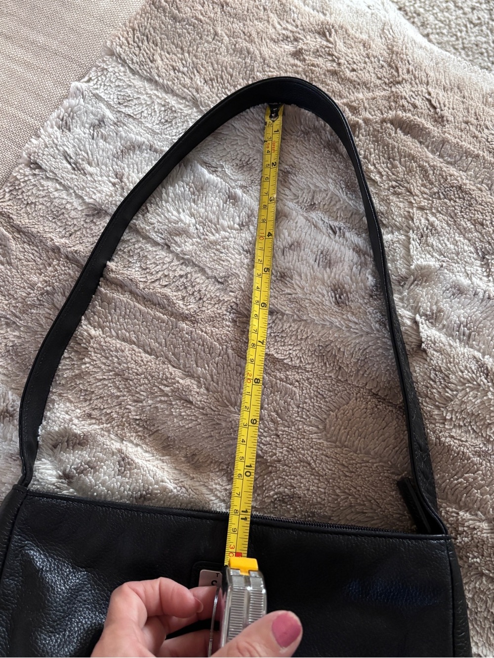 The Sak Hobo Soft Black Pebble Leather Shoulder Bag Purse Handbag - Picture 13 of 13